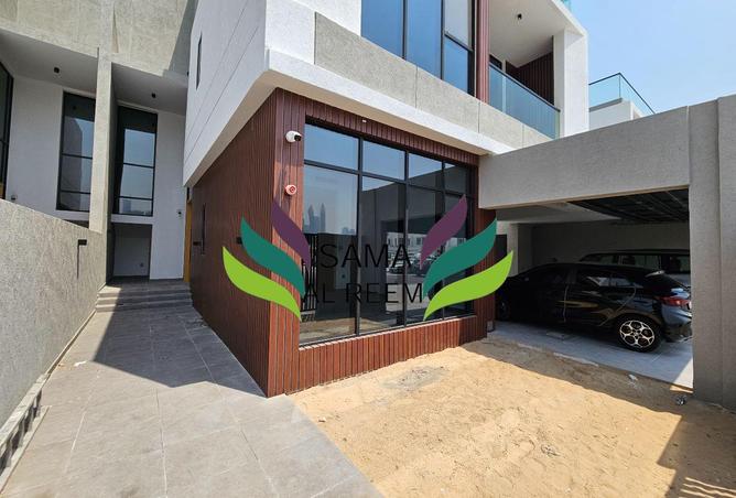 127912568 - Property Main Image