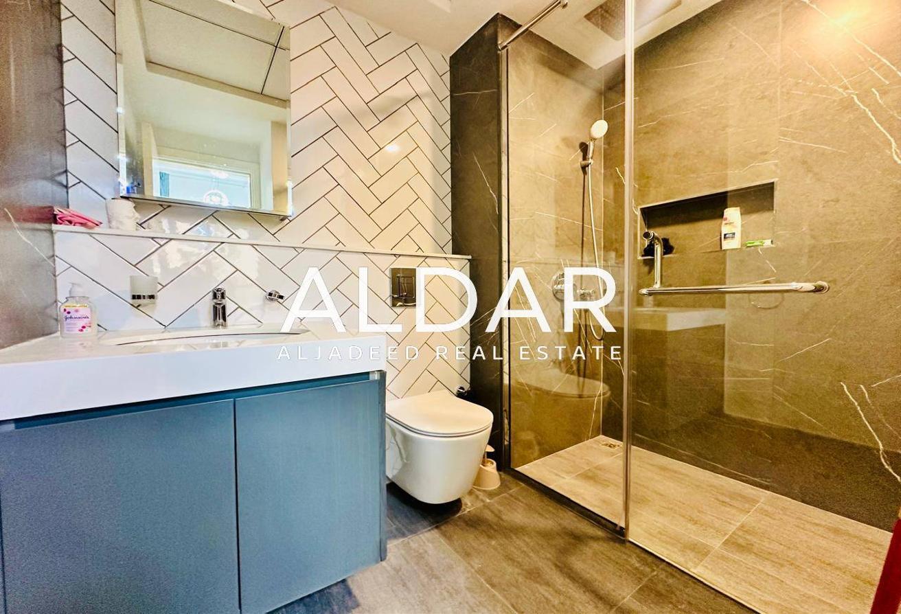 Fully Furnished|Maid Room|Corner unit|4 Cheques photo 16