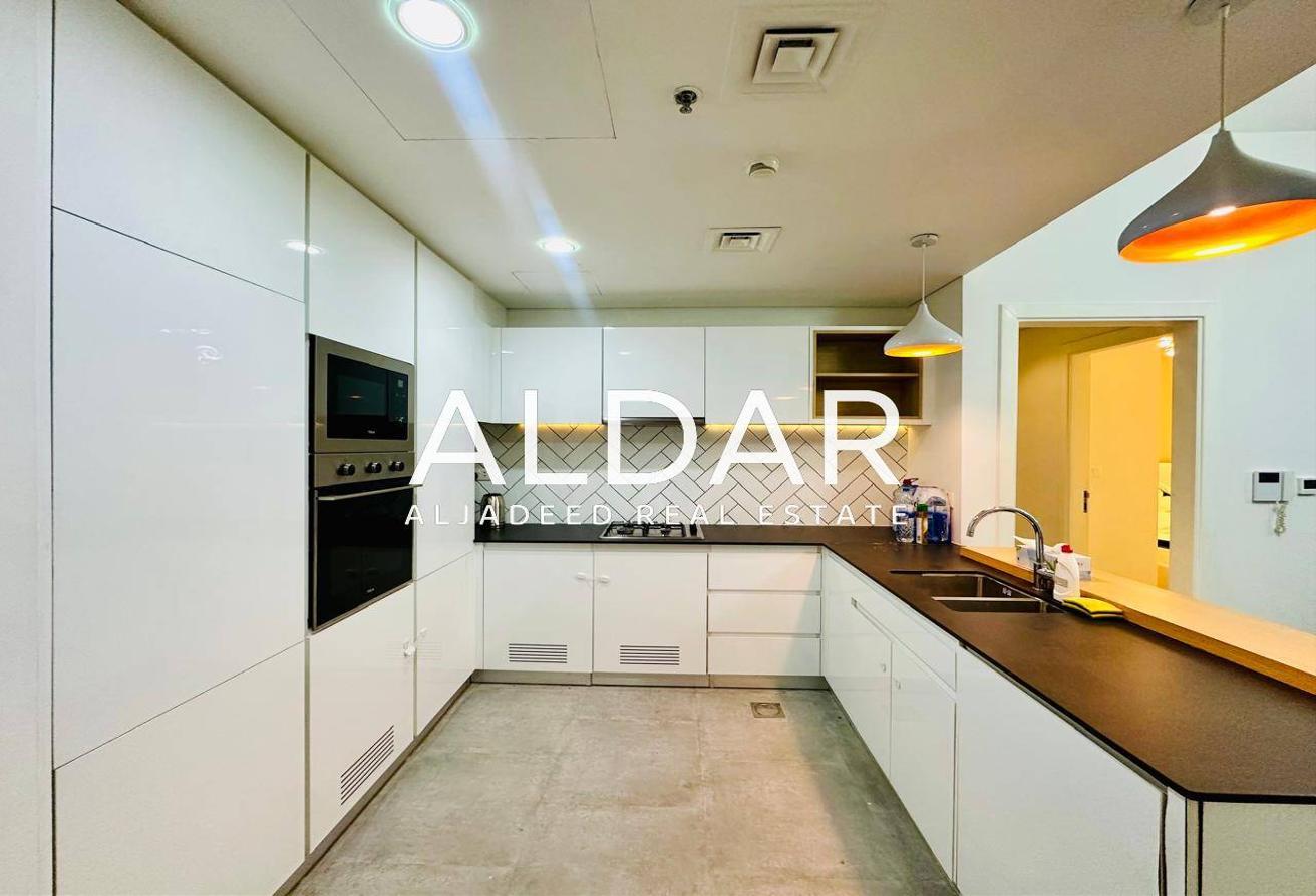 Fully Furnished|Maid Room|Corner unit|4 Cheques photo 12
