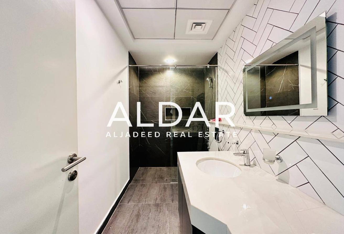 Fully Furnished|Maid Room|Corner unit|4 Cheques photo 17