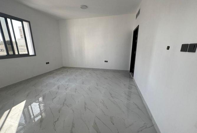 56141958 - Property Image 3