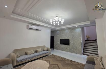 Villa - 5 Bedrooms - 7 Bathrooms for sale in Al Yasmeen 1 - Al Yasmeen - Ajman