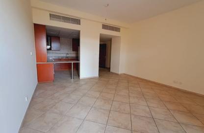 Apartment - 2 Bedrooms - 3 Bathrooms for rent in Dickens Circus 2 - Dickens Circus - Motor City - Dubai
