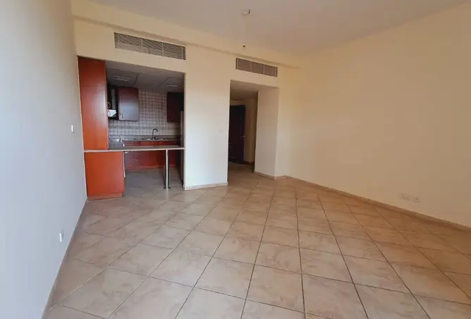 124281954 - Property Image 3