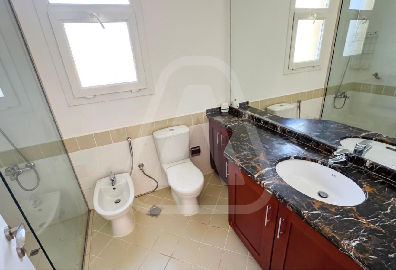 Corner Villa| Poolside|Upgraded kitchen|Landscaped photo 15