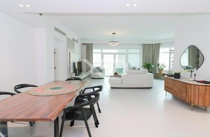 Apartment - 3 Bedrooms - 3 Bathrooms for rent in Al Anbara - Shoreline Apartments - Palm Jumeirah - Dubai