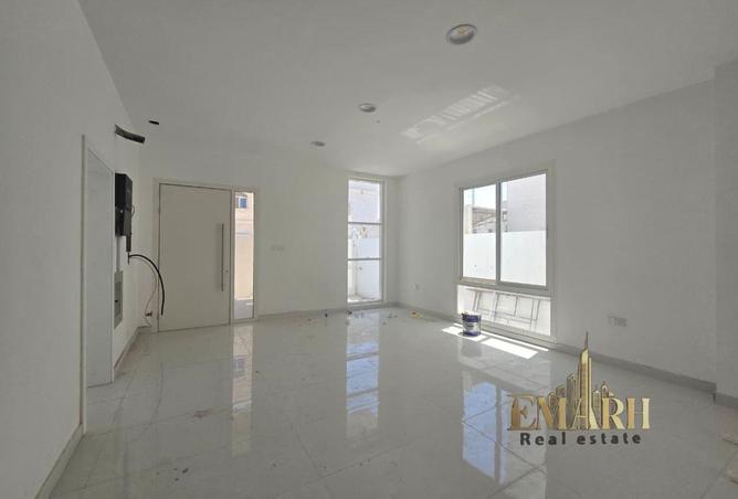 126114807 - Property Image 3
