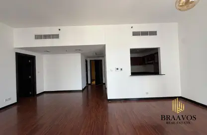 Apartment - 1 Bedroom - 2 Bathrooms for rent in Green Lakes Towers 1 - Green Lakes Towers - JLT Cluster S - Jumeirah Lake Towers - Dubai