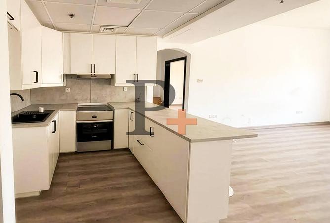 73827384 - Property Image 3