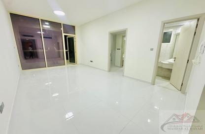 Apartment - 1 Bedroom - 2 Bathrooms for rent in Muwaileh 29 Building - Muwaileh - Sharjah