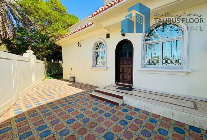 98276219 - Property Image 2