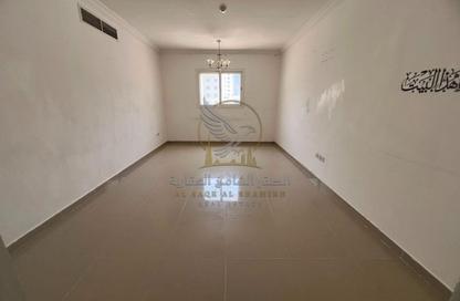 Apartment - 2 Bedrooms - 2 Bathrooms for rent in Al Qulaya'ah - Al Sharq - Sharjah