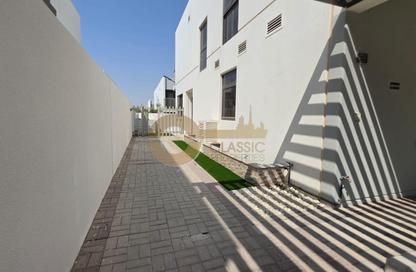 Townhouse - 3 - 5 for rent in Aster - Damac Hills 2 - Dubai Townhouse - 3 - 5 for rent in Aster - Damac Hills 2 - Dubai
