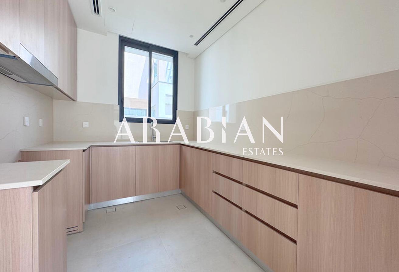Stand Alone | Close To Amenities | View Now photo 6