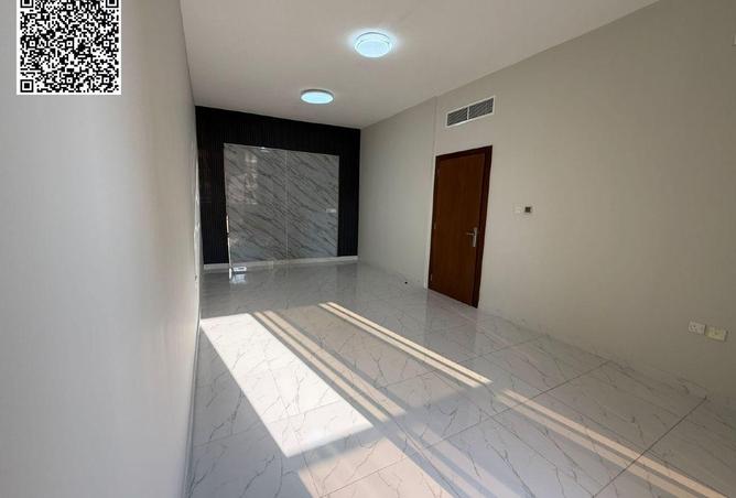 60930058 - Property Image 2