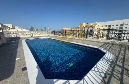 شقة - غرفة نوم - 2 حمامات للايجار في الرفاعة - بر دبي - دبي