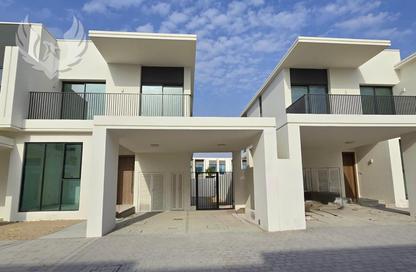 Villa - 4 Bedrooms - 5 Bathrooms for sale in Elora - The Valley - Dubai