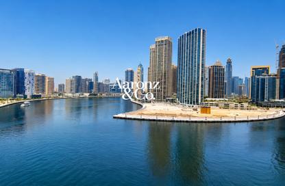 Office Space - Studio for rent in Lake Central - Business Bay - Dubai