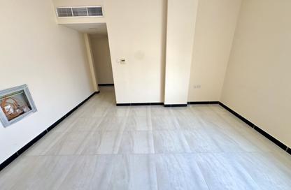 Apartment - 1 - 1 for rent in Muwailih Building - Muwaileh - Sharjah