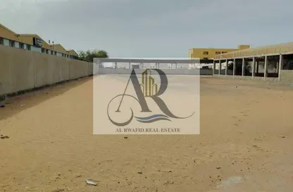 Warehouse - Studio - 4 Bathrooms for rent in Umm Al Thuoob - Umm Al Quwain
