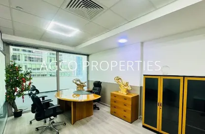 مكتب - استوديو للايجار في القمة - الخليج التجاري - دبي