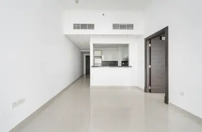 Apartment - 1 Bedroom - 2 Bathrooms for rent in Silverene Tower B - Silverene - Dubai Marina - Dubai
