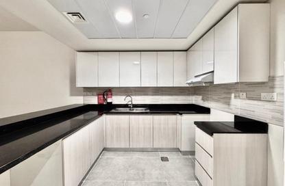 Apartment - Studio - 1 Bathroom for rent in Danat Towers - Muroor Area - Abu Dhabi Apartment - Studio - 1 Bathroom for rent in Danat Towers - Muroor Area - Abu Dhabi