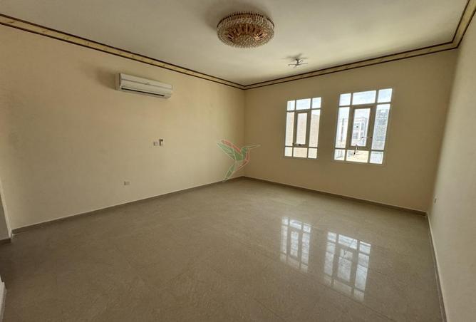 76167239 - Property Image 2