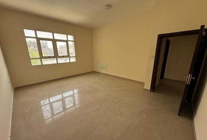 76167239 - Property Image 3