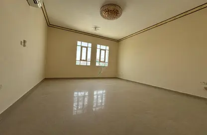 Apartment - 2 Bedrooms - 2 Bathrooms for rent in Al Kewaitat - Central District - Al Ain