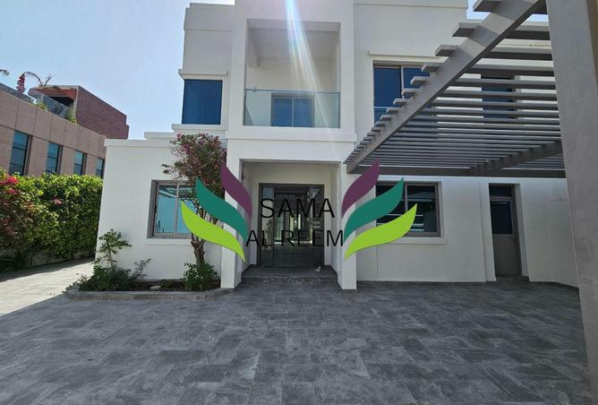 89215312 - Property Main Image