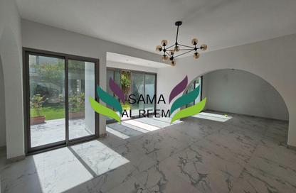 Villa - 3 Bedrooms - 3 Bathrooms for rent in Umm Suqeim 3 Villas - Umm Suqeim 3 - Umm Suqeim - Dubai