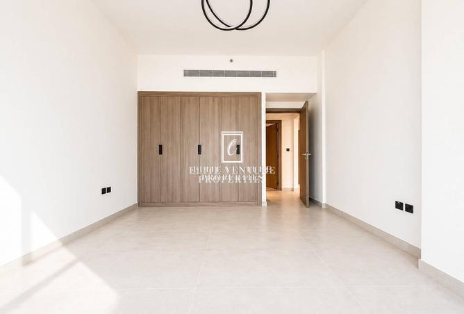 82802609 - Property Image 3