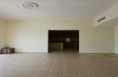 Apartment - 2 - 2 for rent in Building D05 - CBD (Central Business District) - International City - Dubai
