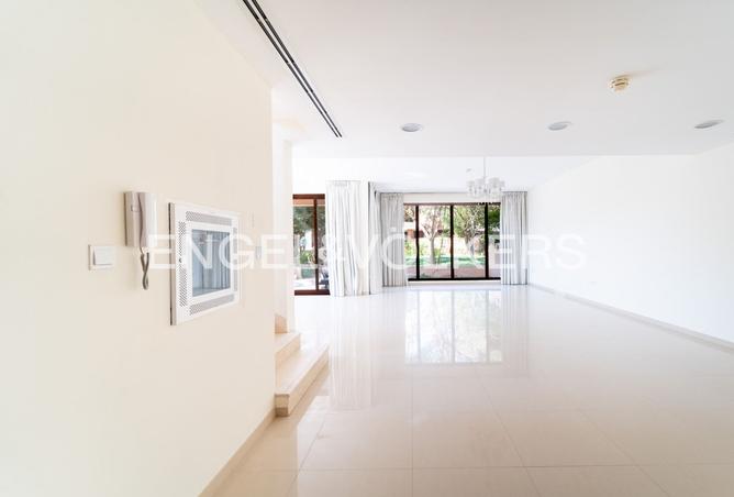 128819214 - Property Image 3