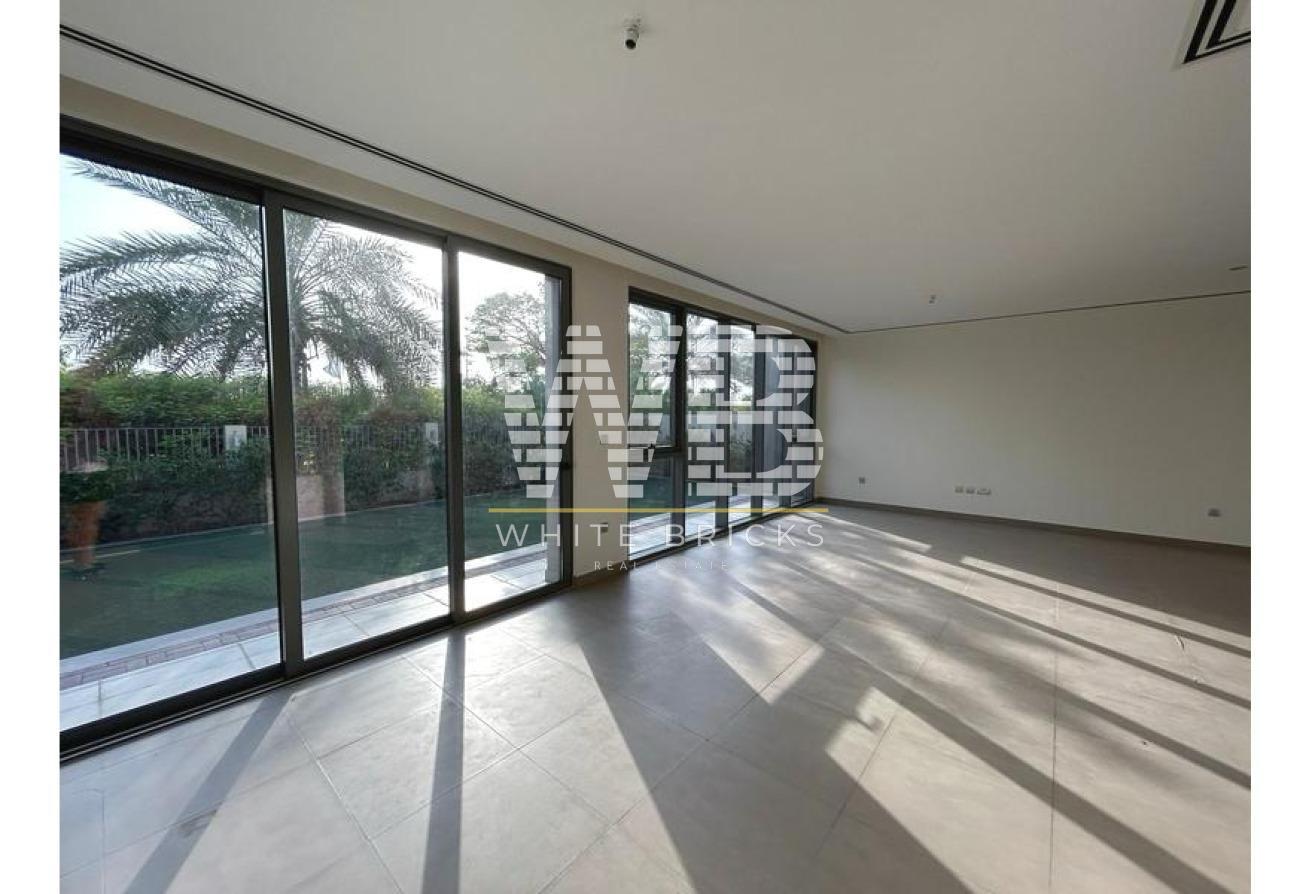 Spacious 4BR Villa | Unfurnished | Prime Location photo 4