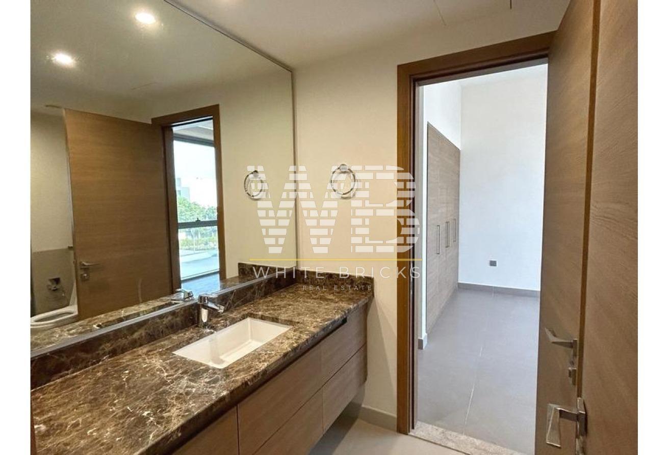 Spacious 4BR Villa | Unfurnished | Prime Location photo 14
