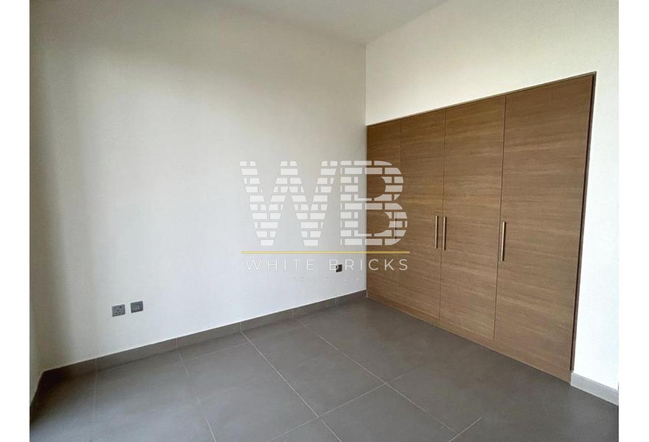 Spacious 4BR Villa | Unfurnished | Prime Location photo 10