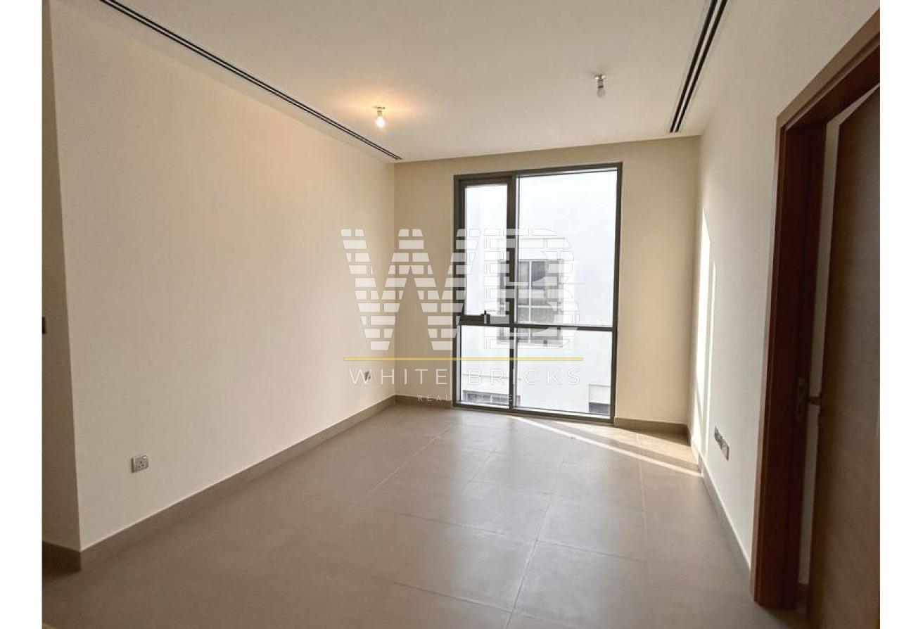 Spacious 4BR Villa | Unfurnished | Prime Location photo 9