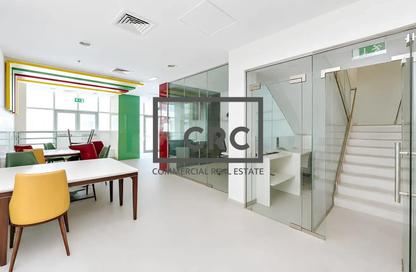 Retail - Studio - 1 for rent in Bay Central Tower East - Bay Central - Dubai Marina - Dubai
