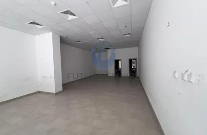 Shop - Studio - 1 Bathroom for rent in Jumeirah Garden City - Al Satwa - Dubai