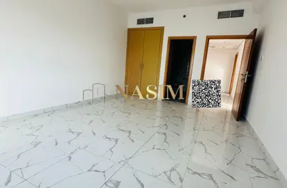 Apartment - 2 Bedrooms - 3 Bathrooms for rent in Al Jurf Industrial 3 - Al Jurf Industrial - Ajman