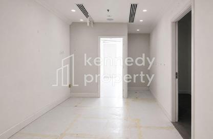 Shop - Studio for rent in Al Hanaa Centre - Al Jafiliya - Dubai