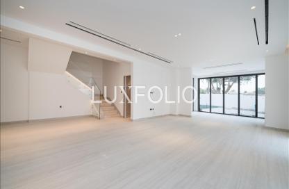 Villa - 5 Bedrooms - 5 Bathrooms for rent in Meadows 1 - Meadows - Dubai