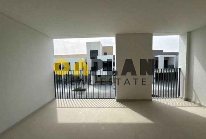 88301563 - Property Image 3