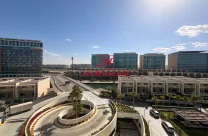 شقة - 2 غرف نوم - 3 حمامات للايجار في الرحبة - المنيرة - شاطئ الراحة - أبوظبي