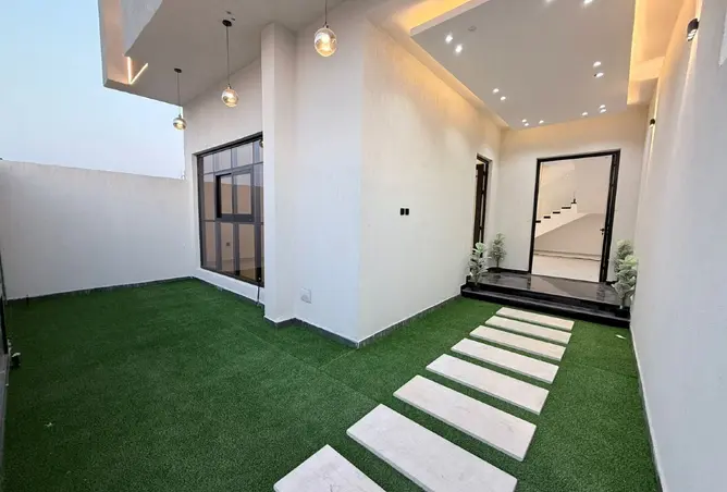 156487773 - Property Image 2