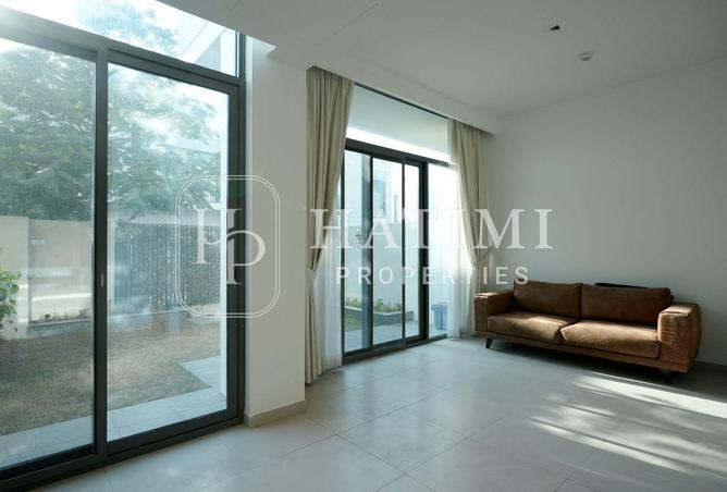 2PAZh4mpOIS - الصورة الرئيسية للعقار