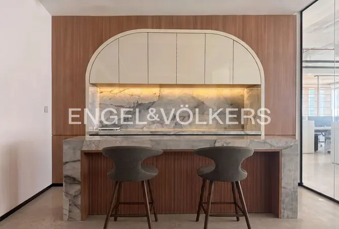 165605445 - Property Image 2