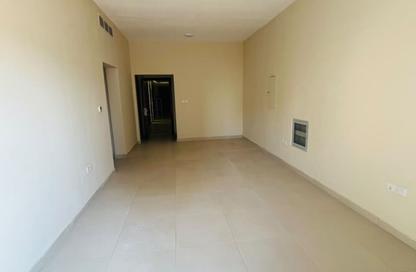 Apartment - 2 - 3 for rent in Al Jurf 3 - Al Jurf - Ajman
